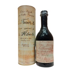 un rhum vintage vieilli pendant 33 ans dans les chais de la distillerie