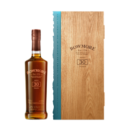 Bouteille de Bowmore 30 ans, un whisky de 30 ans d'âge de la distillerie Bowmore.
