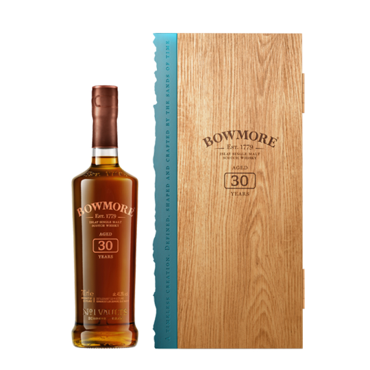 Bouteille de Bowmore 30 ans, un whisky de 30 ans d'âge de la distillerie Bowmore.