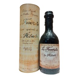 La Flibuste 1992 de La Favorite est un rhum rare produit en faible quantité.