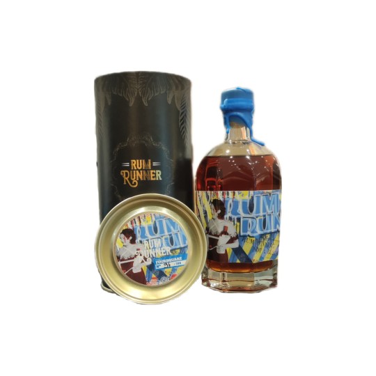 Bouteille de Rum Runner Foursquare, un rhum de la distillerie Foursquare.