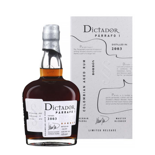 Bouteille de Dictador Párrafo 2003 Bourbon, un rhum de qualité vieilli en fûts de bourbon.